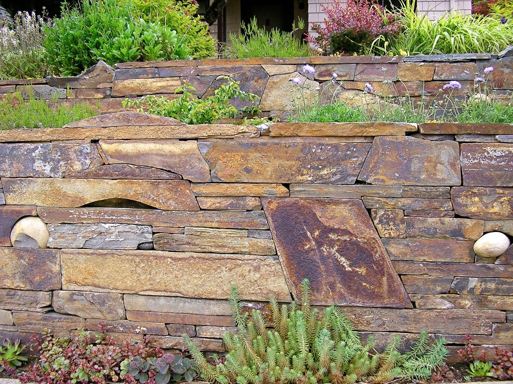 Eric Contey Stonework: Quince wall